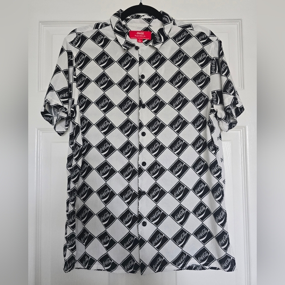 Coca-Cola Pacsun size S - Picture 1 of 6